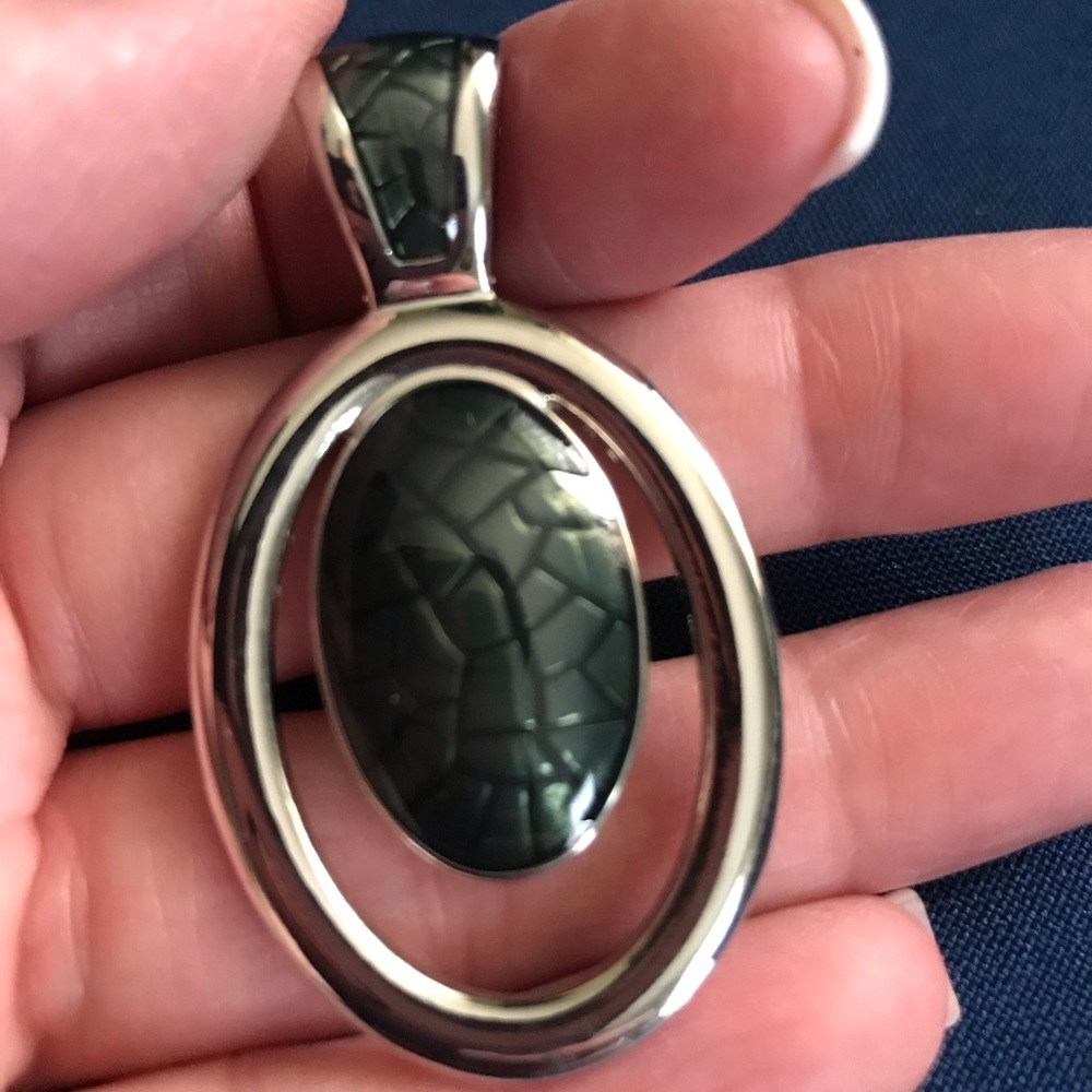 Slide charm